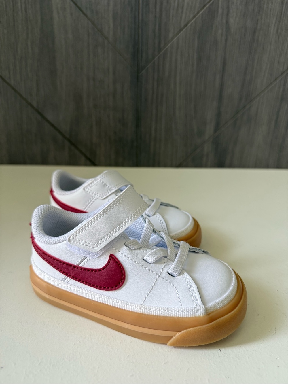 Nike Court Legacy Kids Sneakers with Red Swoosh